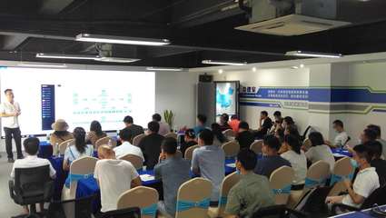 市紡織兩會(huì)組織企業(yè)技術(shù)人員赴中山調(diào)研AI智能驗(yàn)布機(jī)及數(shù)字化裁剪車間解決方案，推動(dòng)技術(shù)轉(zhuǎn)讓